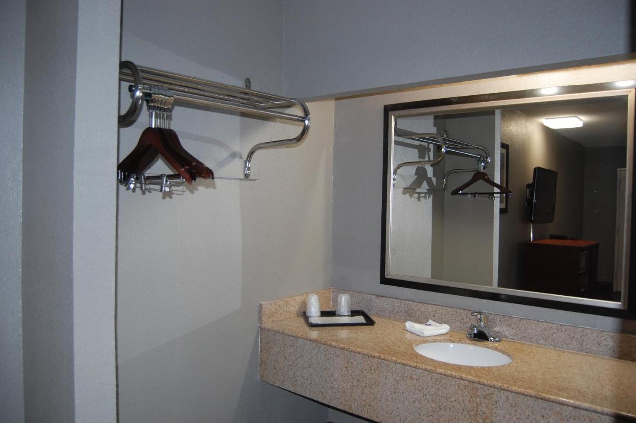 Motel 6-Tupelo, Ms - Downtown ภายนอก รูปภาพ